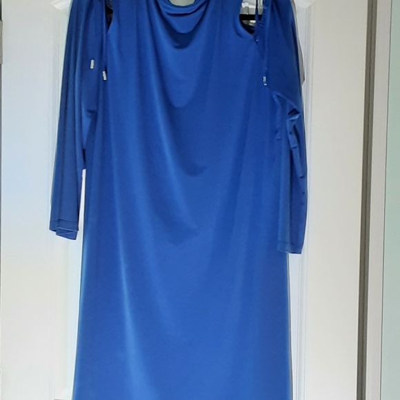 Michael Michael Kors - Picture 2 of 2